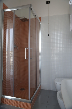 Imagen de la habitación del Hotel Barbarella. Foto 6