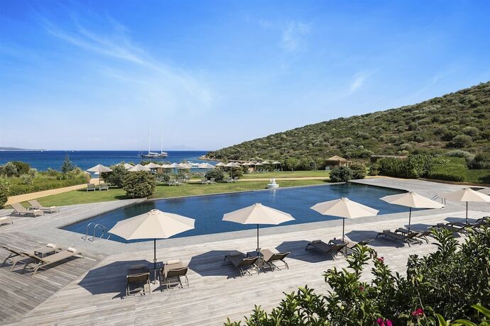 Imagen de la piscina del Hotel Barbaros Reserve Bodrum Residences Managed by Kempinski. Foto 18