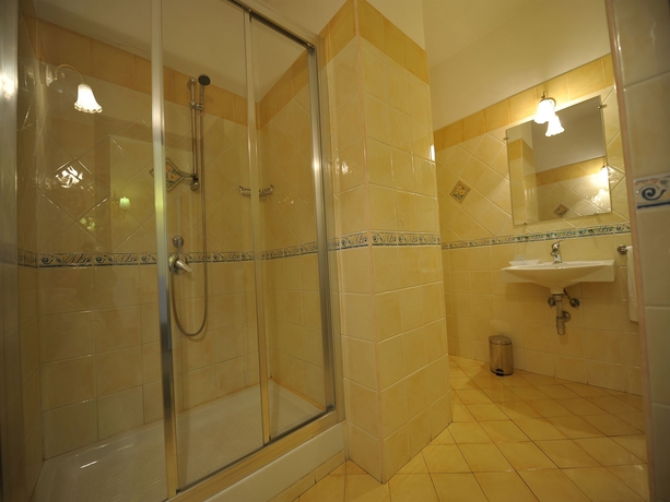 Imagen de la habitación del Hotel Barbato. Foto 6