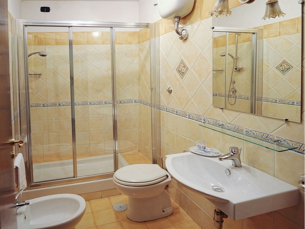 Imagen de la habitación del Hotel Barbato. Foto 7