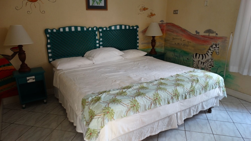 Imagen de la habitación del Hotel Bar-b-barn Beach. Foto 13