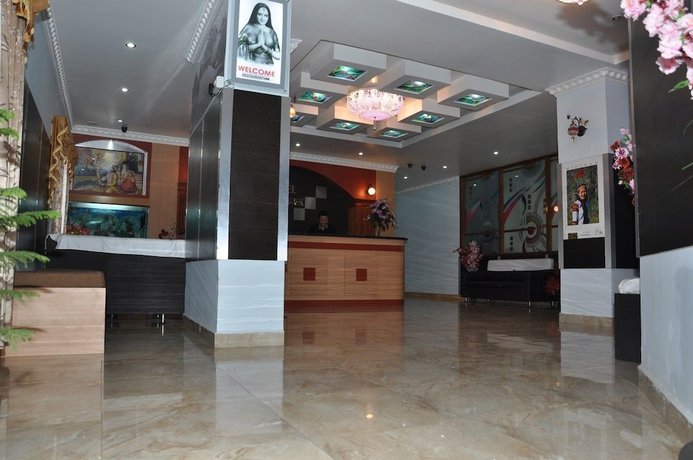 Imagen de los interiores del Hotel Barbereek Inn. Foto 18