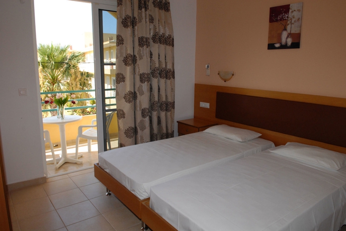 Imagen de la habitación del Hotel Barbie Apartments. Foto 7