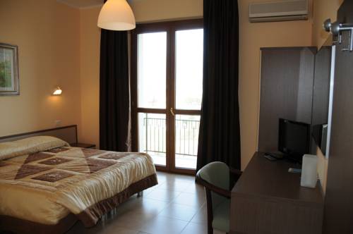 Imagen de la habitación del Hotel Barbieri, Altomonte. Foto 7
