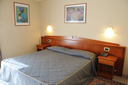 Imagen de la habitación del Hotel Barbieri, Altomonte. Foto 10