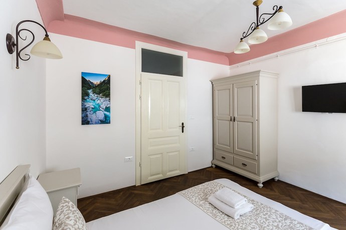 Imagen de la habitación del Hotel Barbo Palace. Foto 6