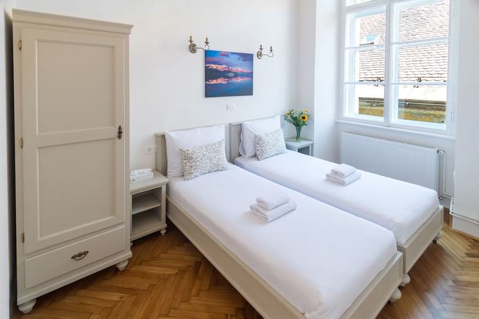 Imagen de la habitación del Hotel Barbo Palace. Foto 8