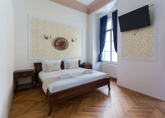 Imagen de la habitación del Hotel Barbo Palace. Foto 16