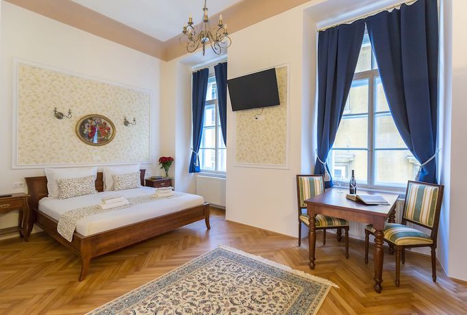 Imagen de la habitación del Hotel Barbo Palace. Foto 17