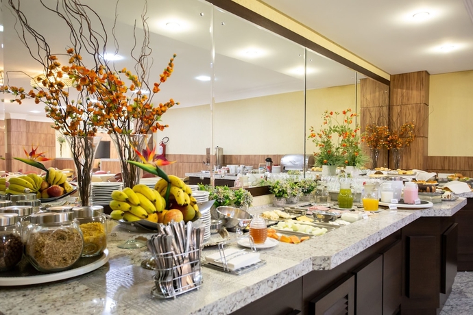 Imagen del bar/restaurante del Hotel Barbur Center. Foto 2