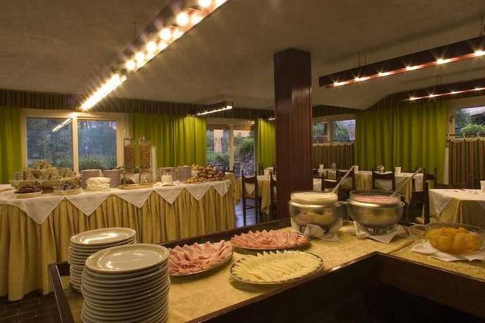 Imagen del bar/restaurante del Hotel Barcarola 2. Foto 3