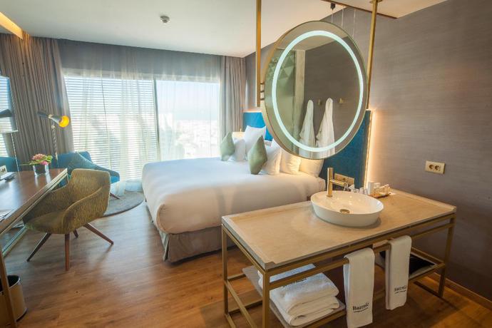 Imagen de la habitación del Hotel Barcelo Anfa Casablanca. Foto 8