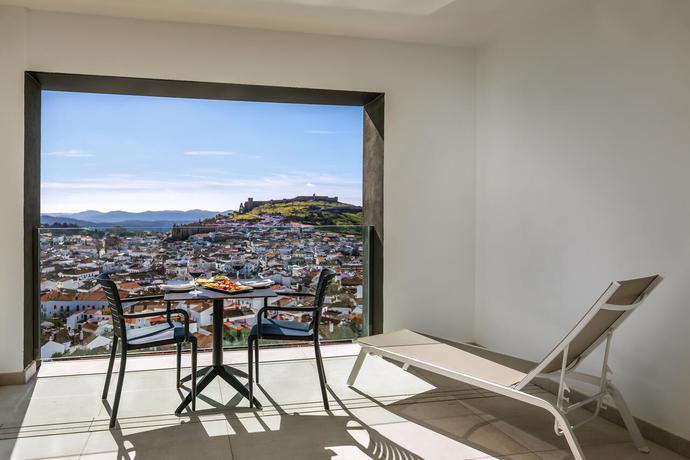 Imagen de los exteriores del Hotel Barcelo Aracena. Foto 7