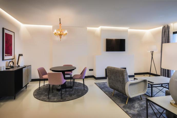 Imagen de los interiores del Hotel Barcelo Aracena. Foto 8