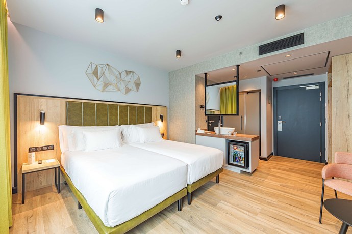 Imagen de la habitación del Hotel Barcelo Budapest. Foto 8