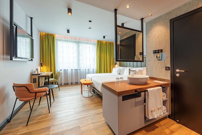 Imagen de la habitación del Hotel Barcelo Budapest. Foto 13