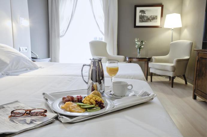 Imagen de la habitación del Hotel Barcelo Caceres V Centenario. Foto 5