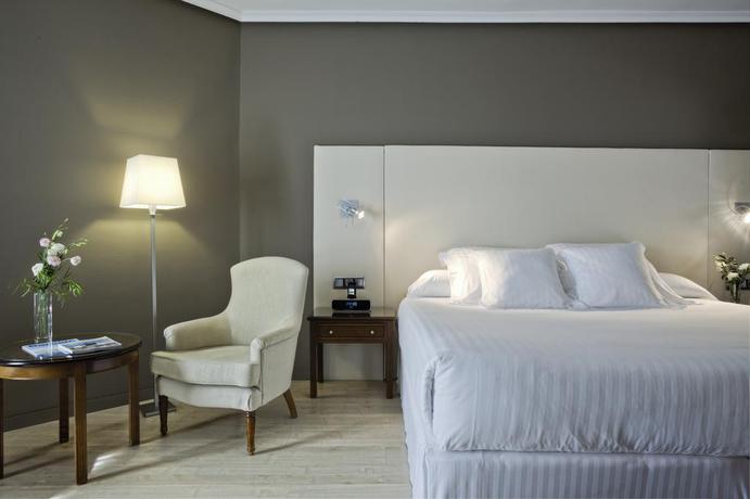 Imagen de la habitación del Hotel Barcelo Caceres V Centenario. Foto 6