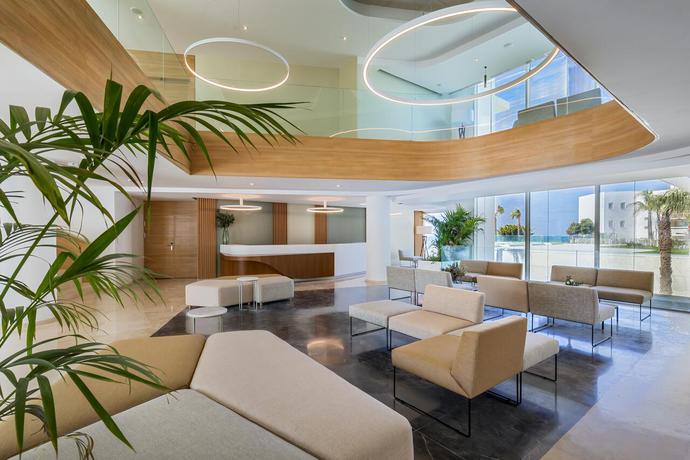 Imagen general del Hotel Barcelo Conil Playa - Adults Recommended. Foto 8