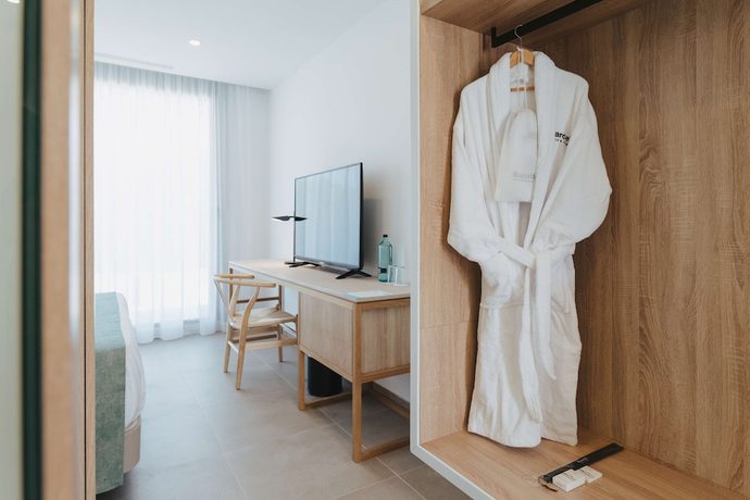 Imagen de la habitación del Hotel Barcelo Nura. Foto 13