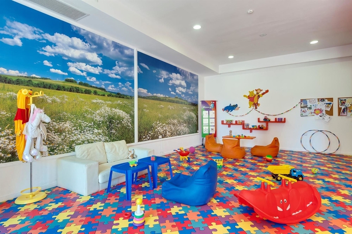 Imagen de la habitación del Hotel Barcelo Royal Beach. Foto 4