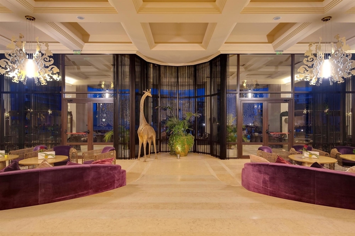 Imagen de los interiores del Hotel Barcelo Royal Beach. Foto 13