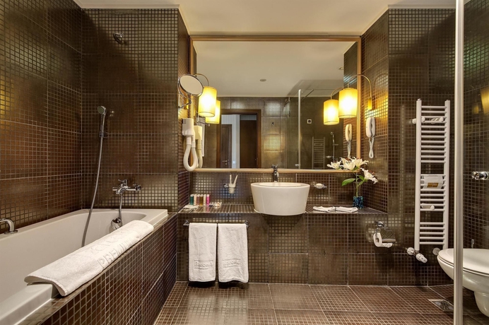 Imagen de la habitación del Hotel Barcelo Royal Beach. Foto 5