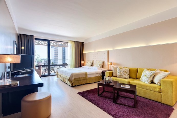 Imagen de la habitación del Hotel Barcelo Royal Beach. Foto 6