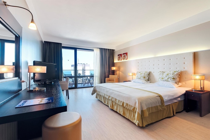 Imagen de la habitación del Hotel Barcelo Royal Beach. Foto 10