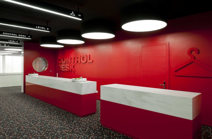 Imagen de los interiores del Hotel Barcelo Sants. Foto 13