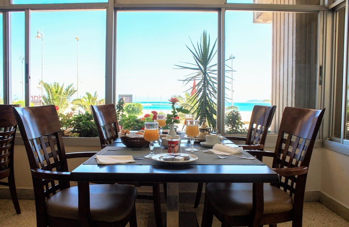 Imagen del bar/restaurante del Hotel Barcelo Tanger. Foto 6