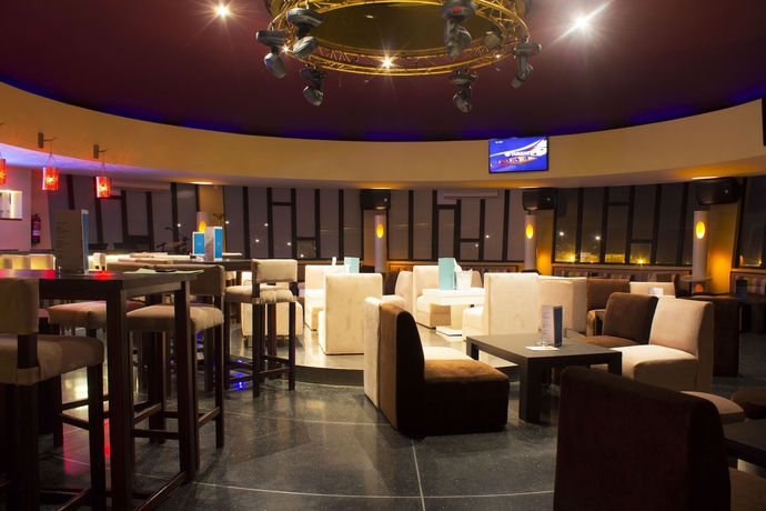 Imagen del bar/restaurante del Hotel Barcelo Tanger. Foto 8