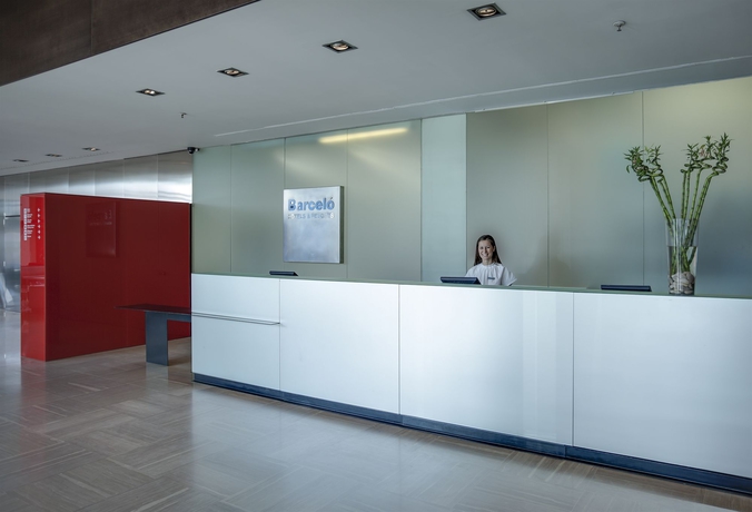 Imagen de los interiores del Hotel Barcelo Valencia. Foto 12