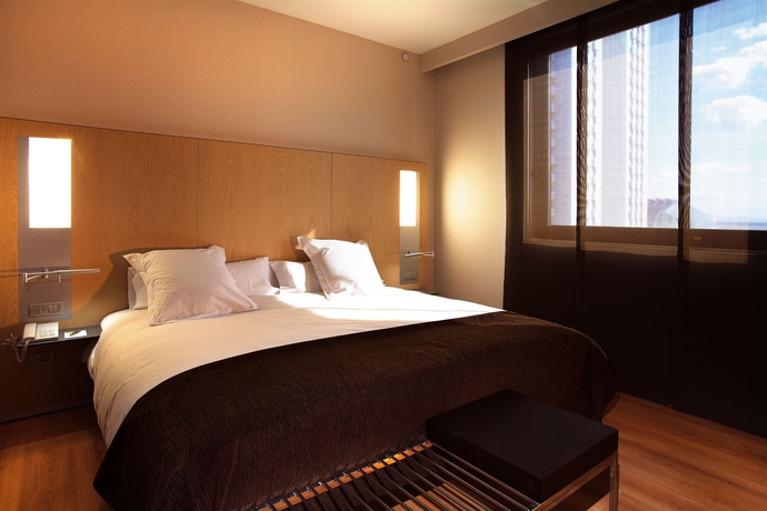 Imagen de la habitación del Hotel Barcelo Valencia. Foto 8