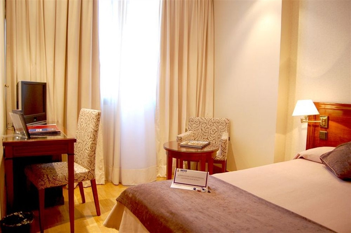 Imagen de la habitación del Hotel Barcelo Valladolid. Foto 5