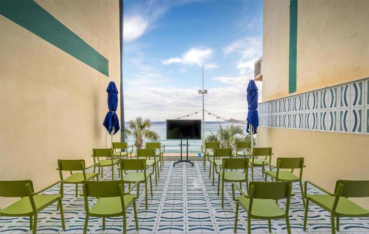Imagen de los exteriores del Hotel Barcel&oacute; Benidorm Beach - Adults Recommended. Foto 13