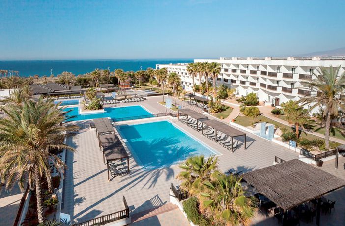 Imagen de los exteriores del Hotel Barceló Cabo De Gata. Foto 9