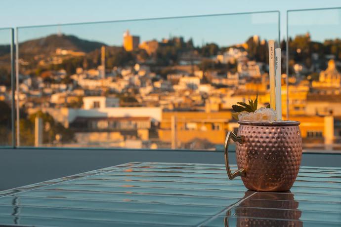 Imagen de los exteriores del Hotel Barceló Carmen Granada. Foto 18