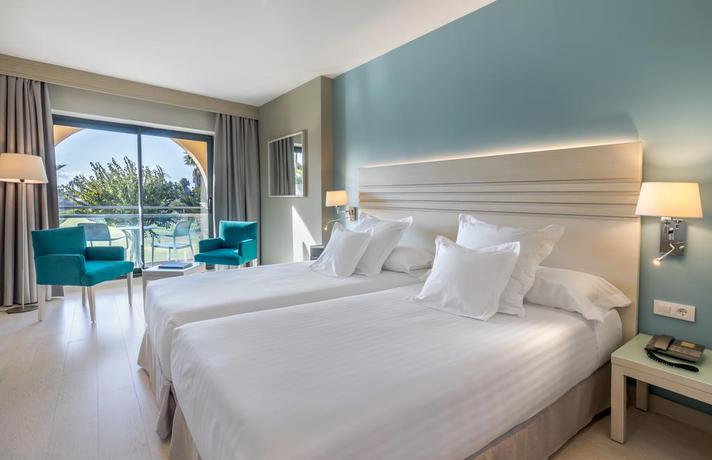 Imagen de la habitación del Hotel Barceló Costa Ballena Golf and Spa. Foto 5