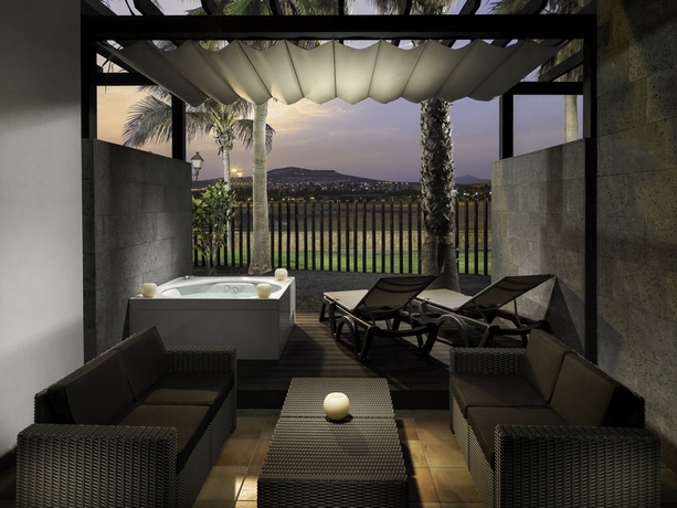 Imagen de la habitación del Hotel Barceló Fuerteventura Royal Level Family Club. Foto 4