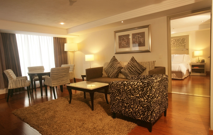 Imagen de los interiores del Hotel Barceló Guadalajara. Foto 8