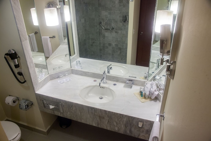 Imagen de la habitación del Hotel Barcel&oacute; Huatulco - All Inclusive. Foto 13