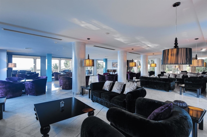 Imagen de los interiores del Hotel Barceló Illetas Albatros - Adults Only. Foto 10