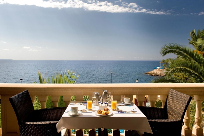 Imagen del bar/restaurante del Hotel Barceló Illetas Albatros - Adults Only. Foto 3