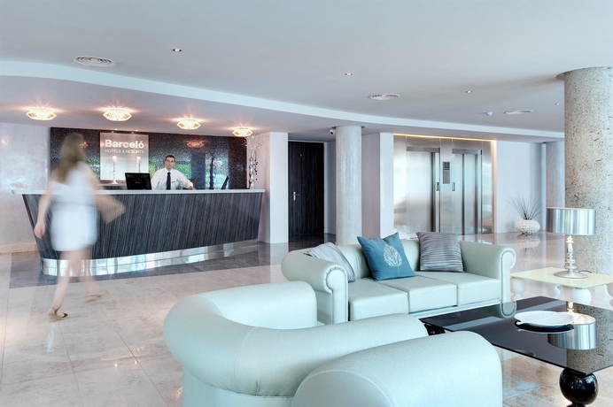 Imagen de los interiores del Hotel Barceló Illetas Albatros - Adults Only. Foto 12