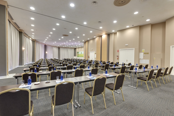 Imagen de los interiores del Hotel Barceló Jerez Montecastillo and Convention Center. Foto 9