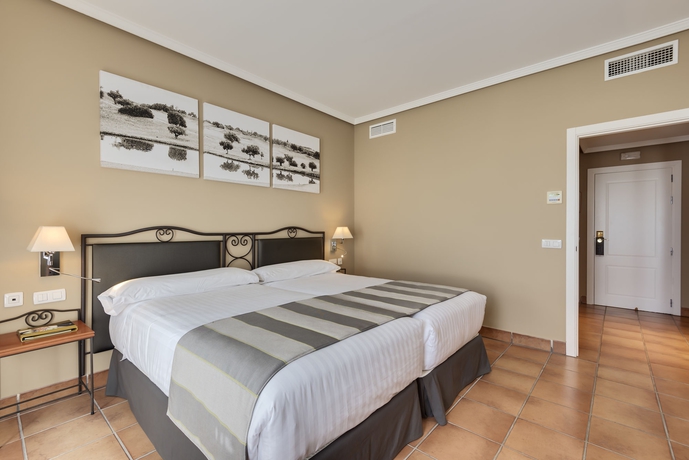 Imagen de la habitación del Hotel Barceló Jerez Montecastillo and Convention Center. Foto 4