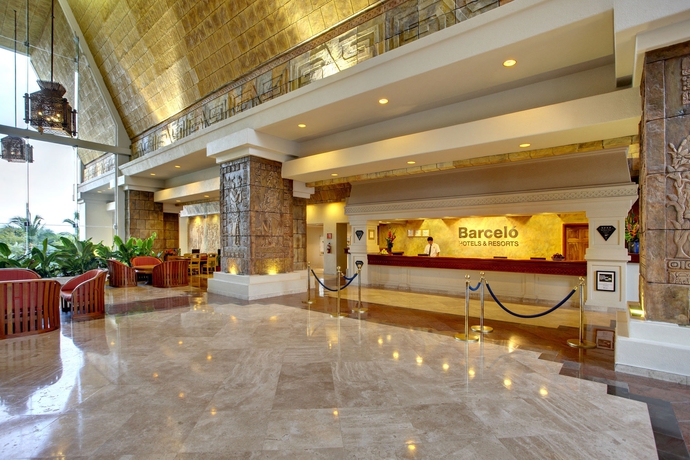Imagen de los interiores del Hotel Barceló Karmina All Inclusive. Foto 13