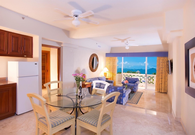 Imagen de la habitación del Hotel Barceló Karmina All Inclusive. Foto 11