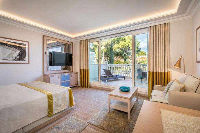 Imagen de la habitación del Hotel Barceló La Nucía Hills. Foto 7